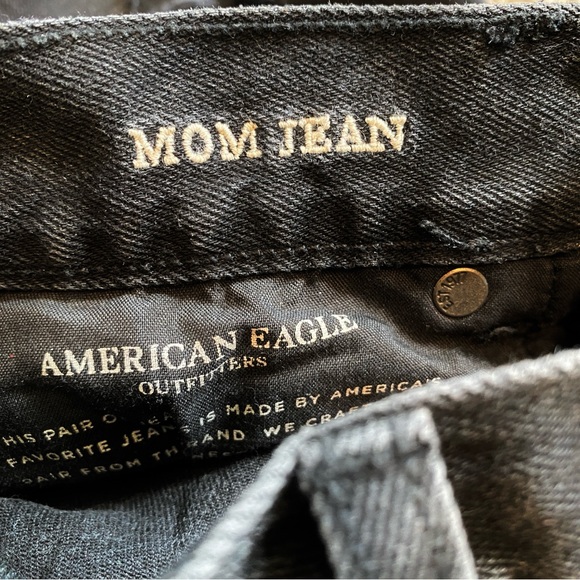 American Eagle Mom Jean - Picture 6 of 9